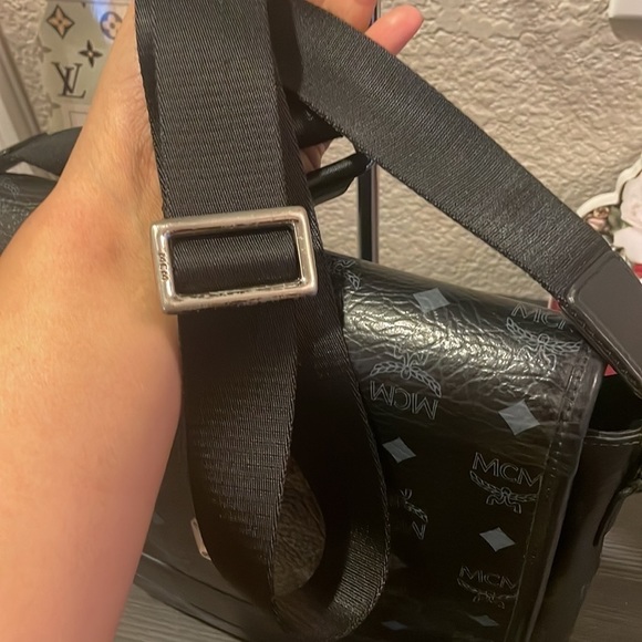 MCM Document/Messenger Monogram Bag - Picture 6 of 15